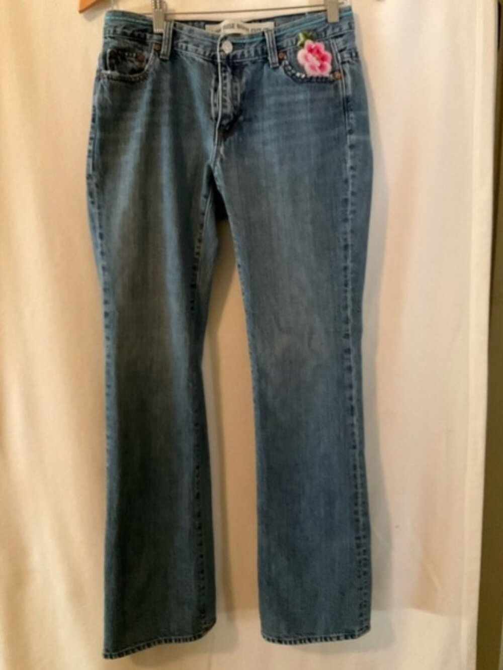 Gap bootleg embroidered jeans